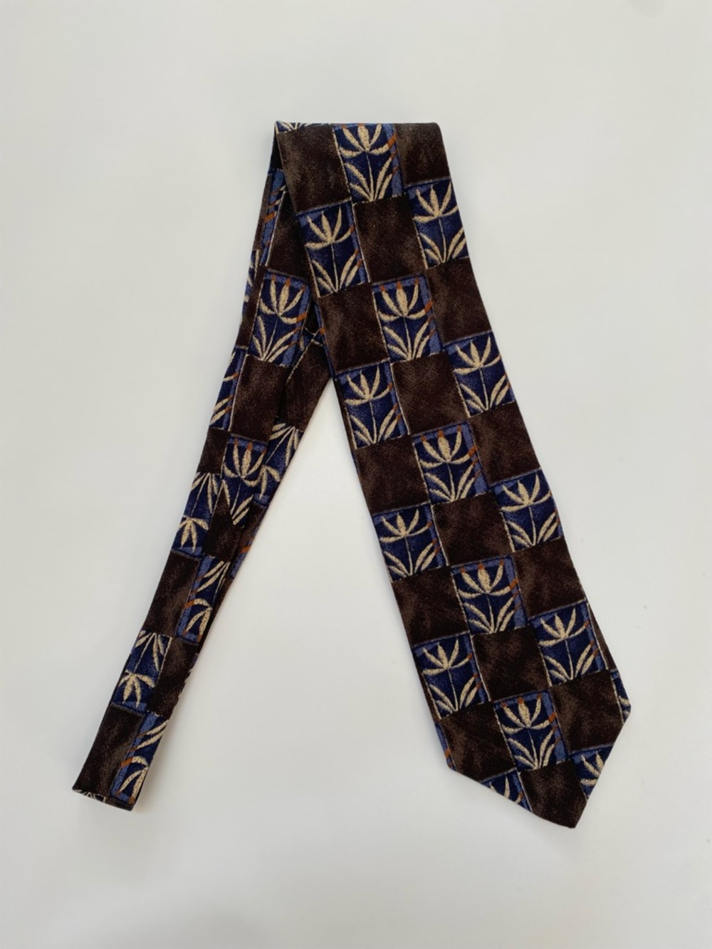 Hugo Boss Silk Brown Fern Style Tie